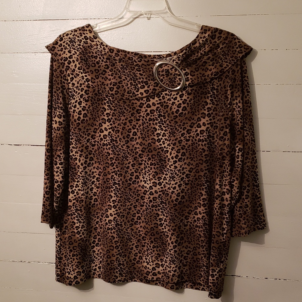 Dressbarn Animal Print Top   0015